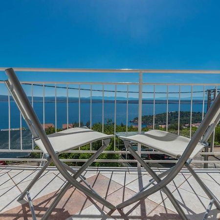 Apartman Zlatica Dramalj Ngoại thất bức ảnh