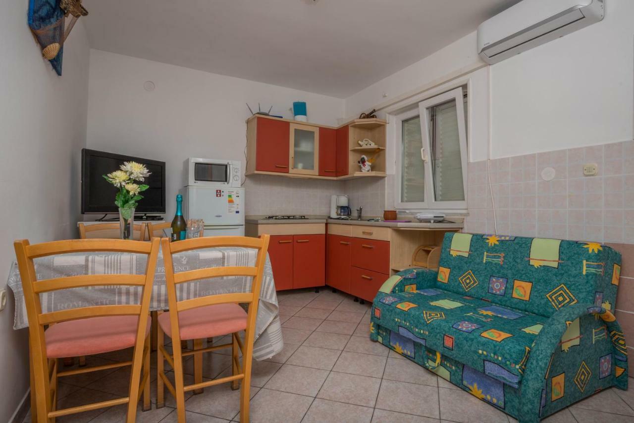 Apartman Zlatica Dramalj Ngoại thất bức ảnh