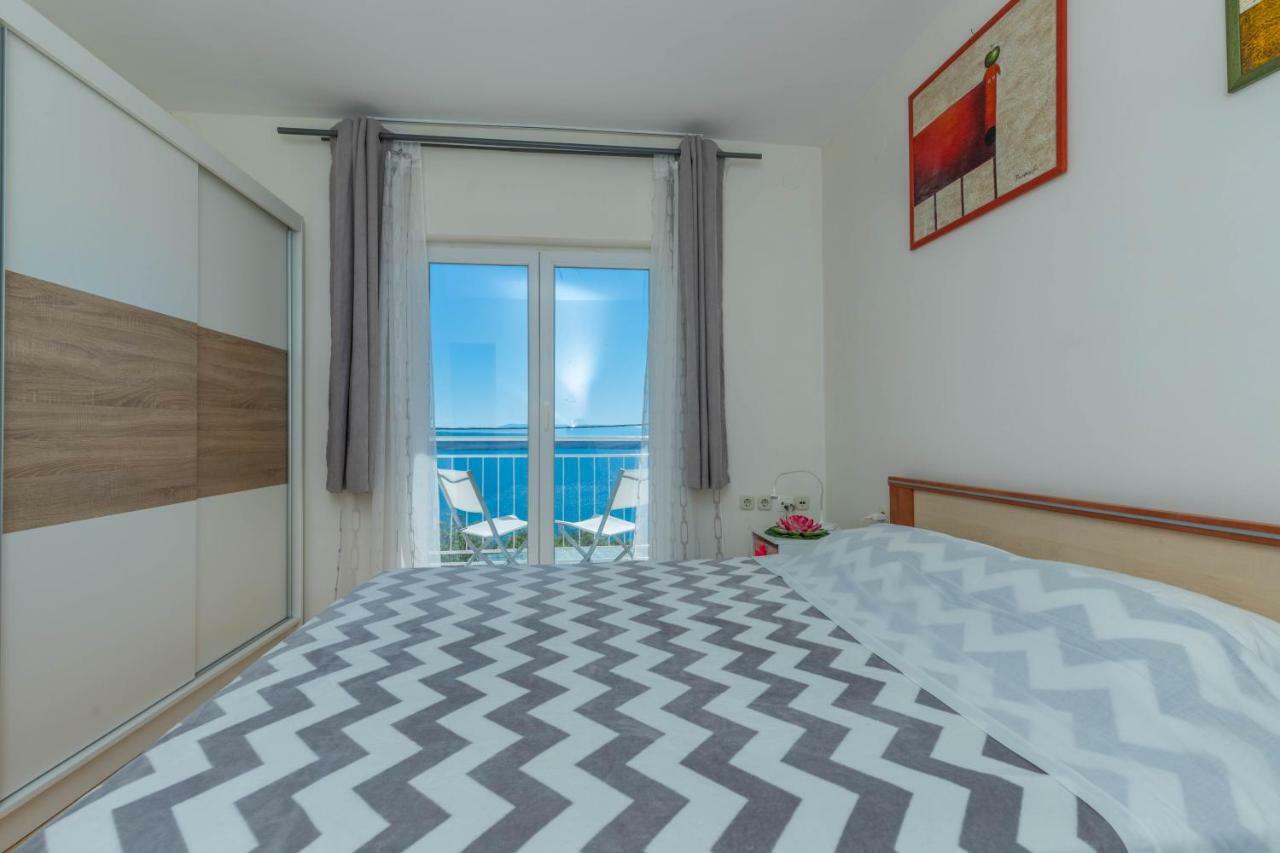 Apartman Zlatica Dramalj Ngoại thất bức ảnh
