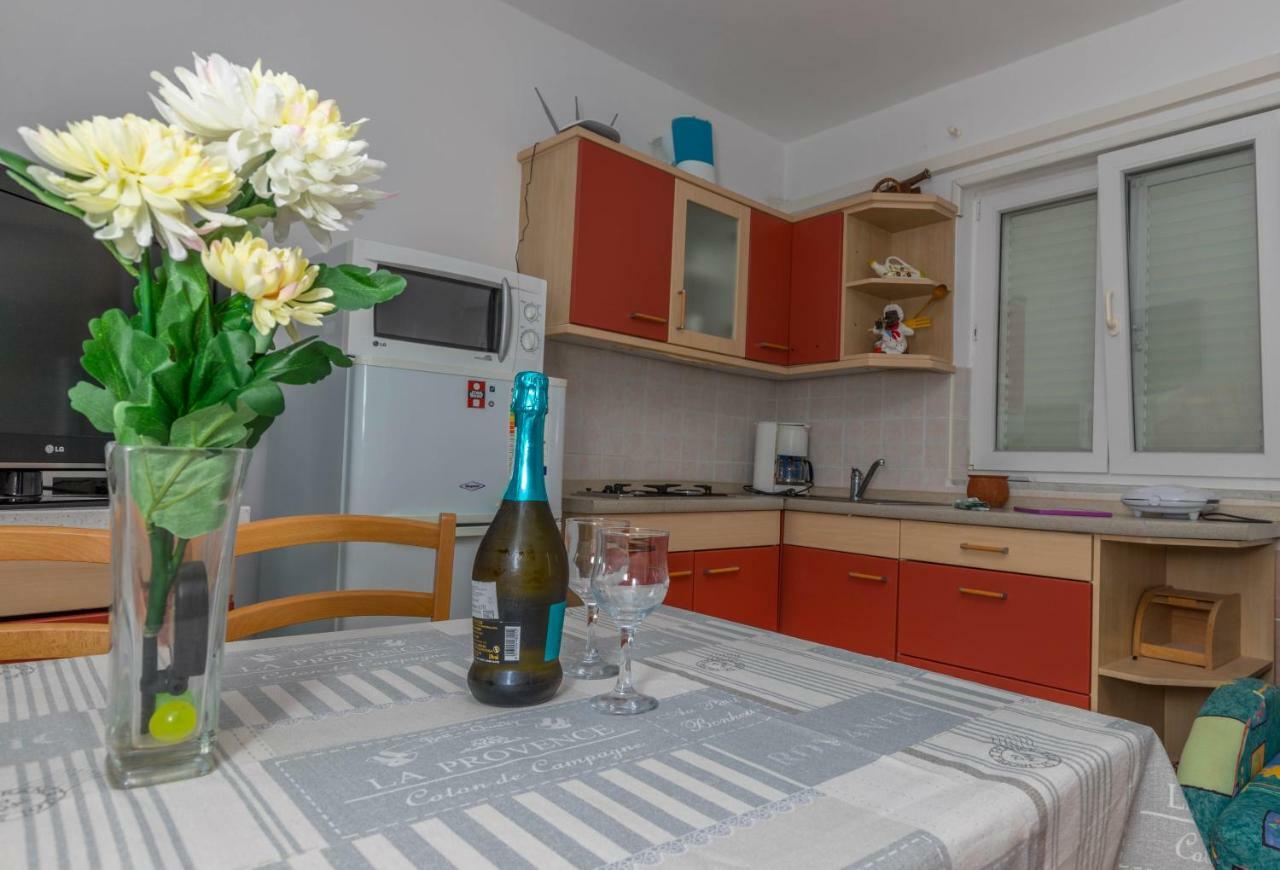 Apartman Zlatica Dramalj Ngoại thất bức ảnh