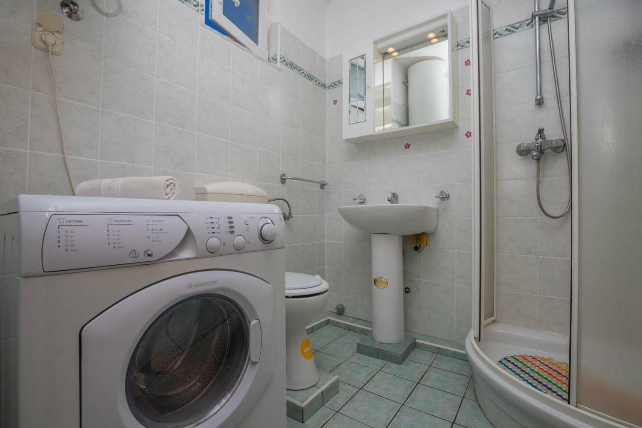Apartman Zlatica Dramalj Ngoại thất bức ảnh