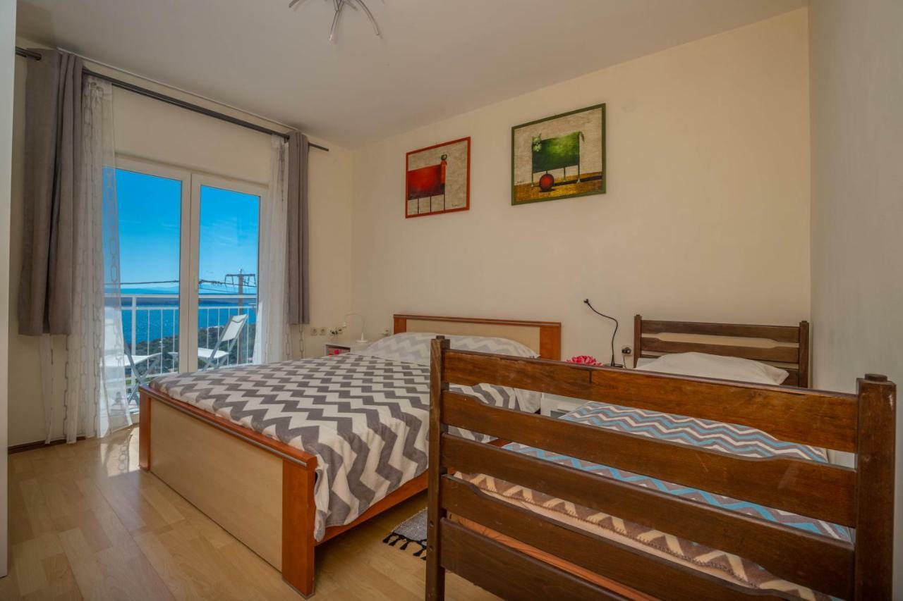 Apartman Zlatica Dramalj Ngoại thất bức ảnh