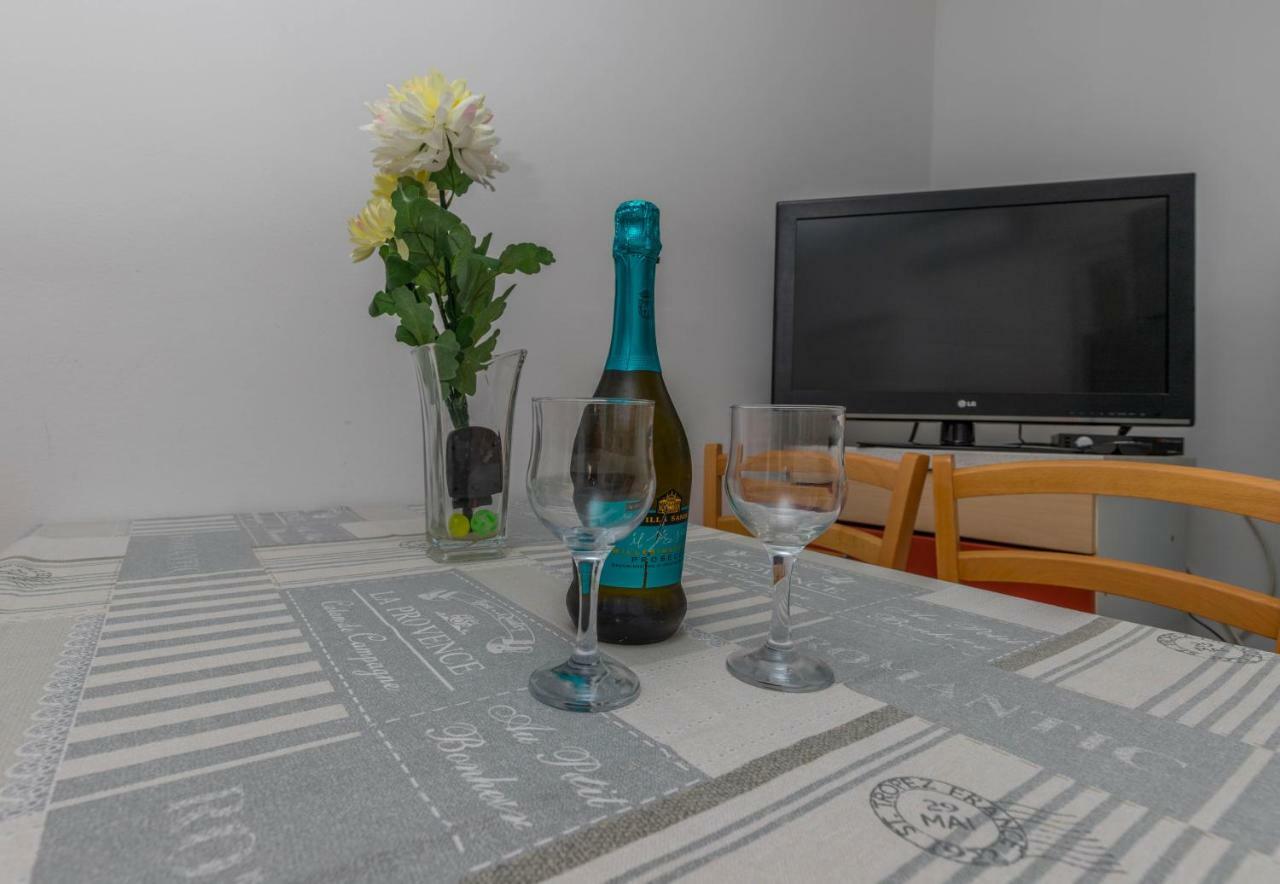 Apartman Zlatica Dramalj Ngoại thất bức ảnh